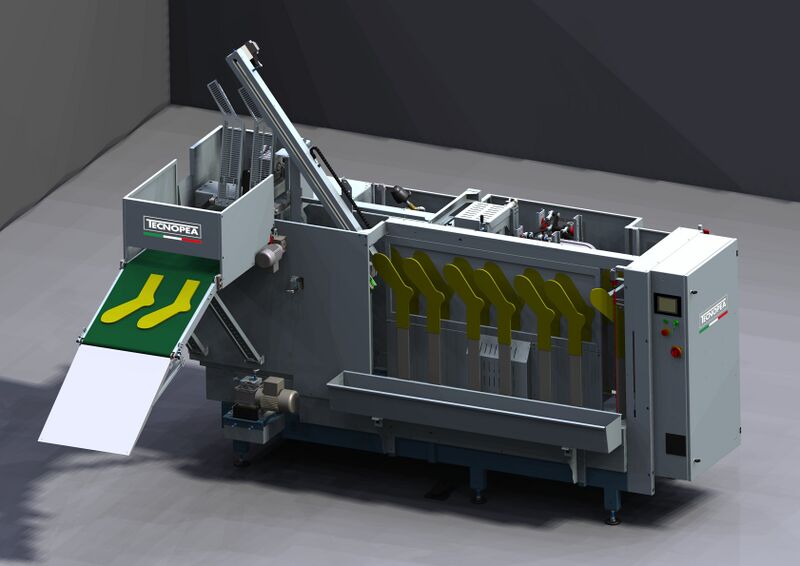 Archivo:3. Maquina para planchar calcetines.jpg